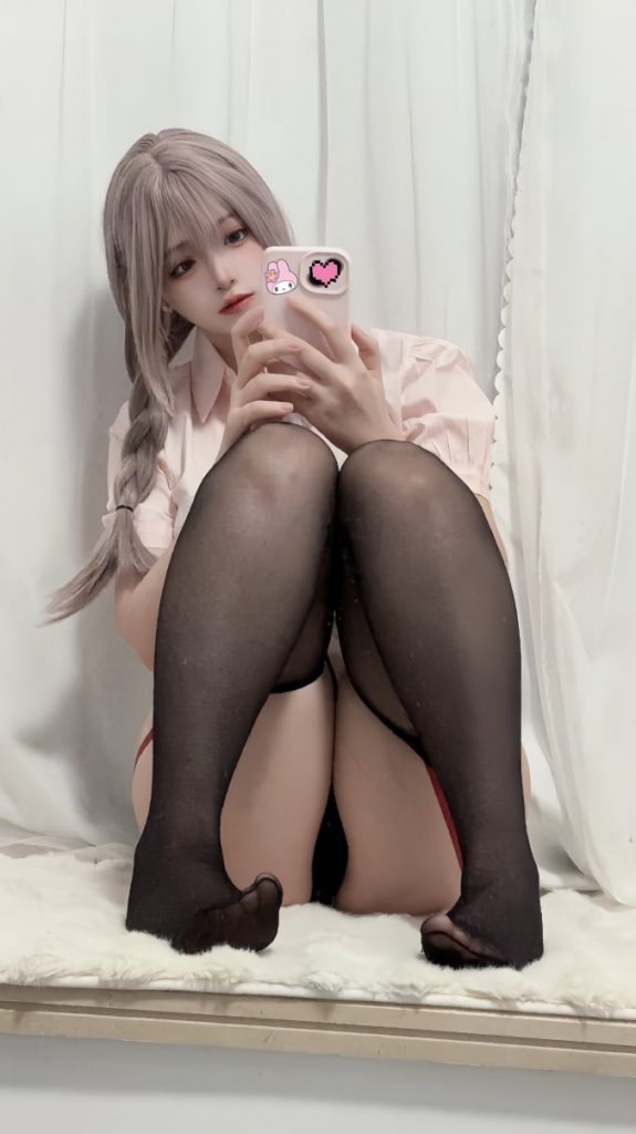 疯猫ss – NO.178 2024年01月 Fantia 会员订阅 [79P-361MB]-蜜桃啵啵
